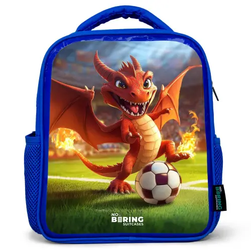 Rode draak voetbalt in zonnig stadion Kinderrugzak - Blauw middel -3d