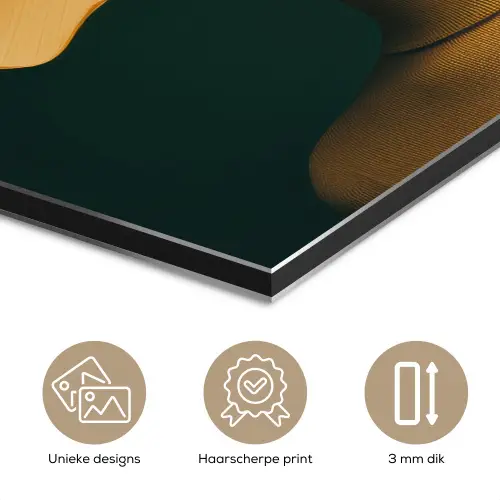 Vrouw - Hoed - Geel aluminium wit klein -closeup_NL