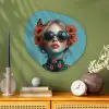 Vrouw - Blauw - Vlinder - Bloemen - Aesthetic Wandcirkel Organisch Aluminium middel -sfeer2