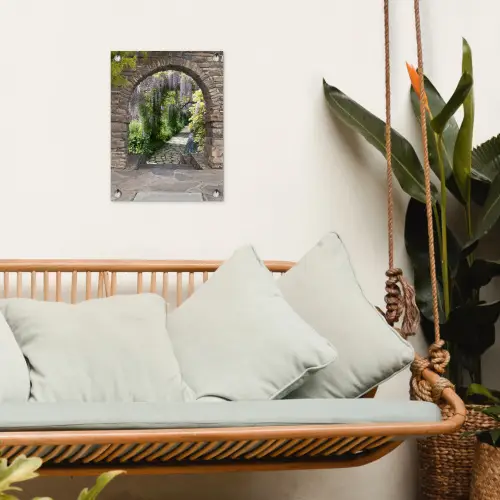 Oude deuren naar een tuinpad tuinposter los doek klein -sfeer7