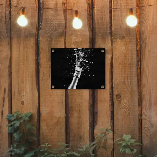 Champagne - Zwart - Spetters - Popping tuinposter los doek klein -sfeer1