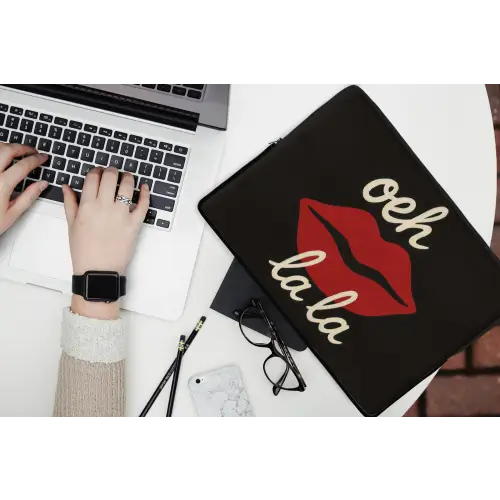 Lip - Rood - Quote laptophoes neopreen klein -bureau