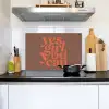 Yes girl you can - Oranje - Bruin Inductie beschemer met haakjes klein -sfeer2