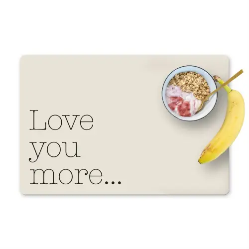 Minimalistisch - Love - Beige Placemat vinyl groot -zzzproduct_Kitchenyeah-website