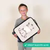 Nijlpaard op beige achtergrond illustratie Kinderkoffer - Zwart klein -sfeer4_NL