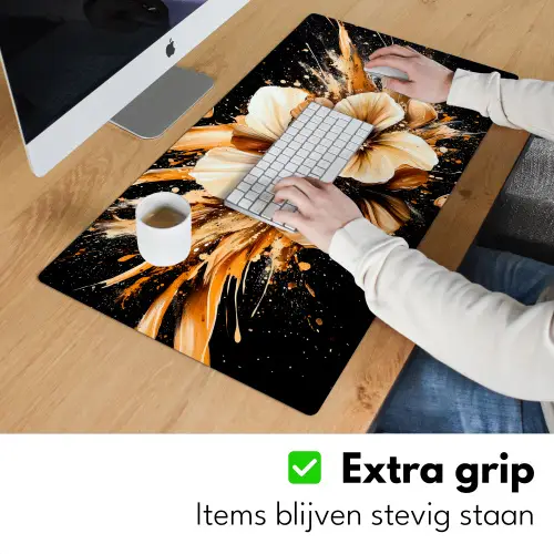 Bloemen - Goud - Graffiti - Zwart - Abstract Muismat XXL klein -sfeer3