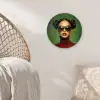 Vrouw - Groen - Bril - Aesthetic - Modern Wandcirkel plexiglas klein -sfeer5