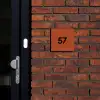 Roestbruin met stippen - Traditioneel Naambord Vierkant klein -sfeer1-XS