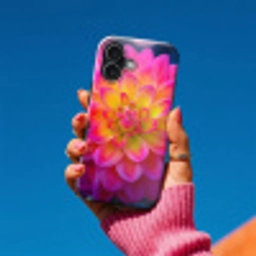 Roze - Dahlia - Kleurrijk Toughcase MagSafe Apple iPhone 17 klein -Sfeer1V