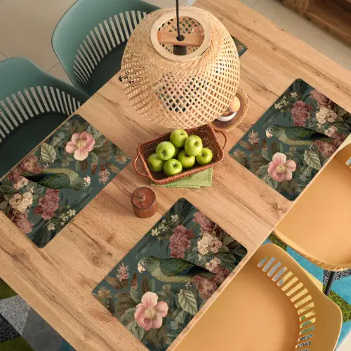 Groene papegaai - Kleurrijke bloemen - Donkere achtergrond Placemat vinyl groot -zzsfeer5_Kitchenyeah-website