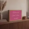 eat me out don't stress me out - Roze - Minimalistisch Light Box met batterij (Wandlamp) middel -sfeer2