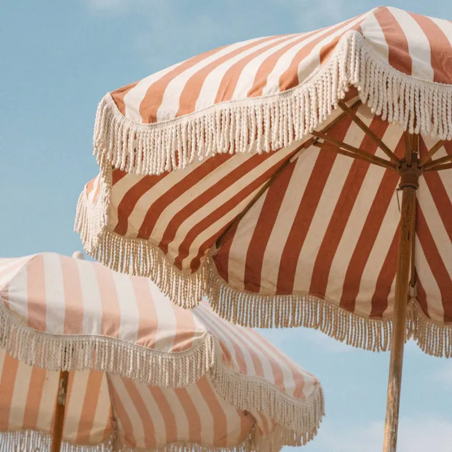 Behang - Parasol - Lucht - Rood