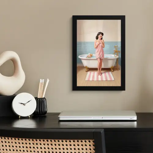 Badkamer - Vrouw - Roze fotolijst zwart zonder passe partout klein -sfeer1