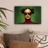 Vrouw - Groen - Bril - Aesthetic - Modern canvas 2cm klein -sfeer1