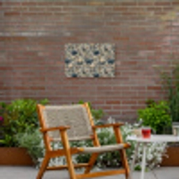 Pauw - Bloemen - Blauw Tuinposter op houten frame 2 cm dik klein 845 -sfeer3