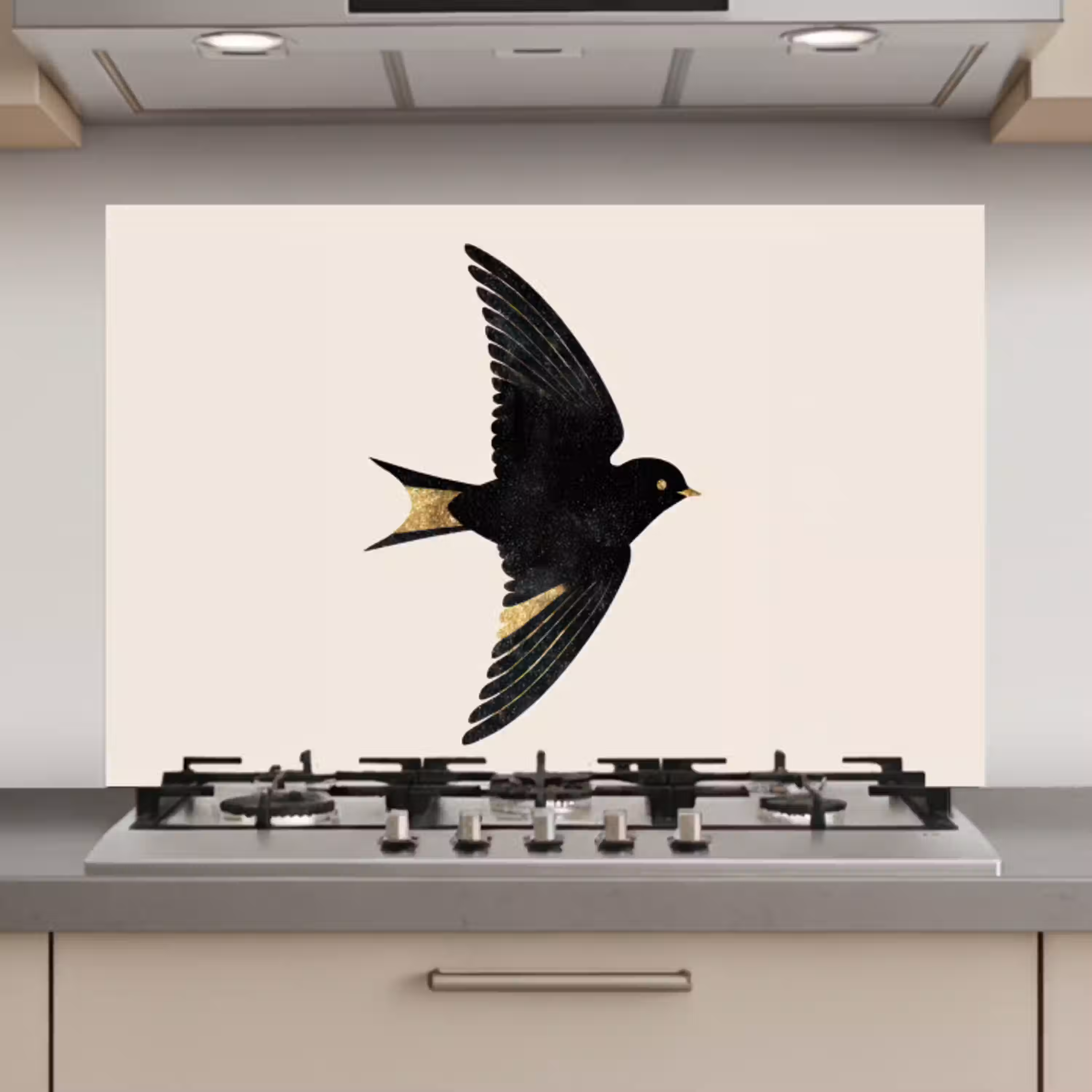 Zwarte zwaluw - Gouden accenten - Lichte achtergrond keuken achterwand spatscherm klein -3d_website