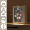 Bloemen in een vaas met schelpen en insecten - Balthasar van der Ast Light Box met kabel (Tafellamp) klein -USP_websiteoverzichtNL