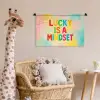 Quote - Lucky - Regenboogkleuren Wandkleed katoen klein -wsfeer5_kind