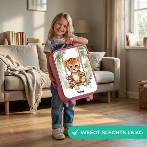 Luipaard welp op een schommel waterverf illustratie Kinderkoffer - Roze klein -sfeer2_NL