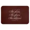 She plans she glows she achieves - Rood - Cursief Badmat klein -3d