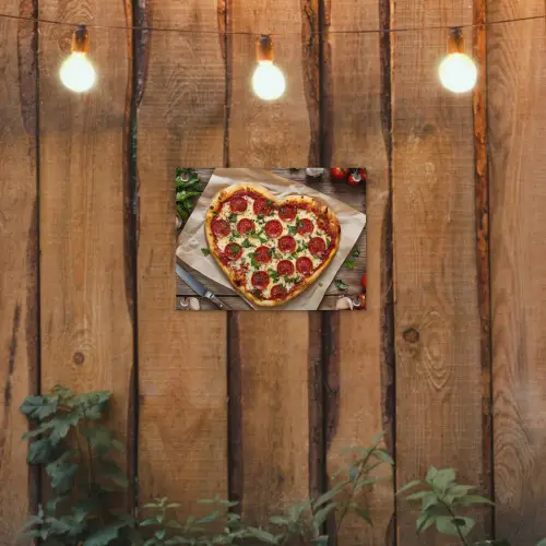 Pizza - Hart - Pepperoni - Tomaat tuinposter los doek klein -sfeer1