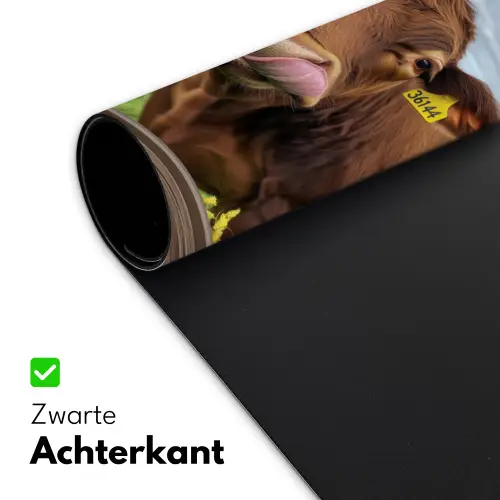 Doorkijk - Koe - Weiland - Landschap - Dieren Muismat XXL klein -sfeer2