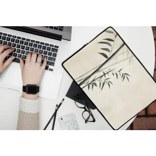 Japandi - Bamboe - Beige laptophoes neopreen klein -bureau