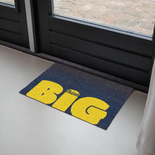 Think big - Blauw - Geel Deurmat klein -sfeer2