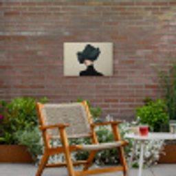 Vrouw - Groen - Hoed Tuinposter op houten frame 2 cm dik klein -sfeer3