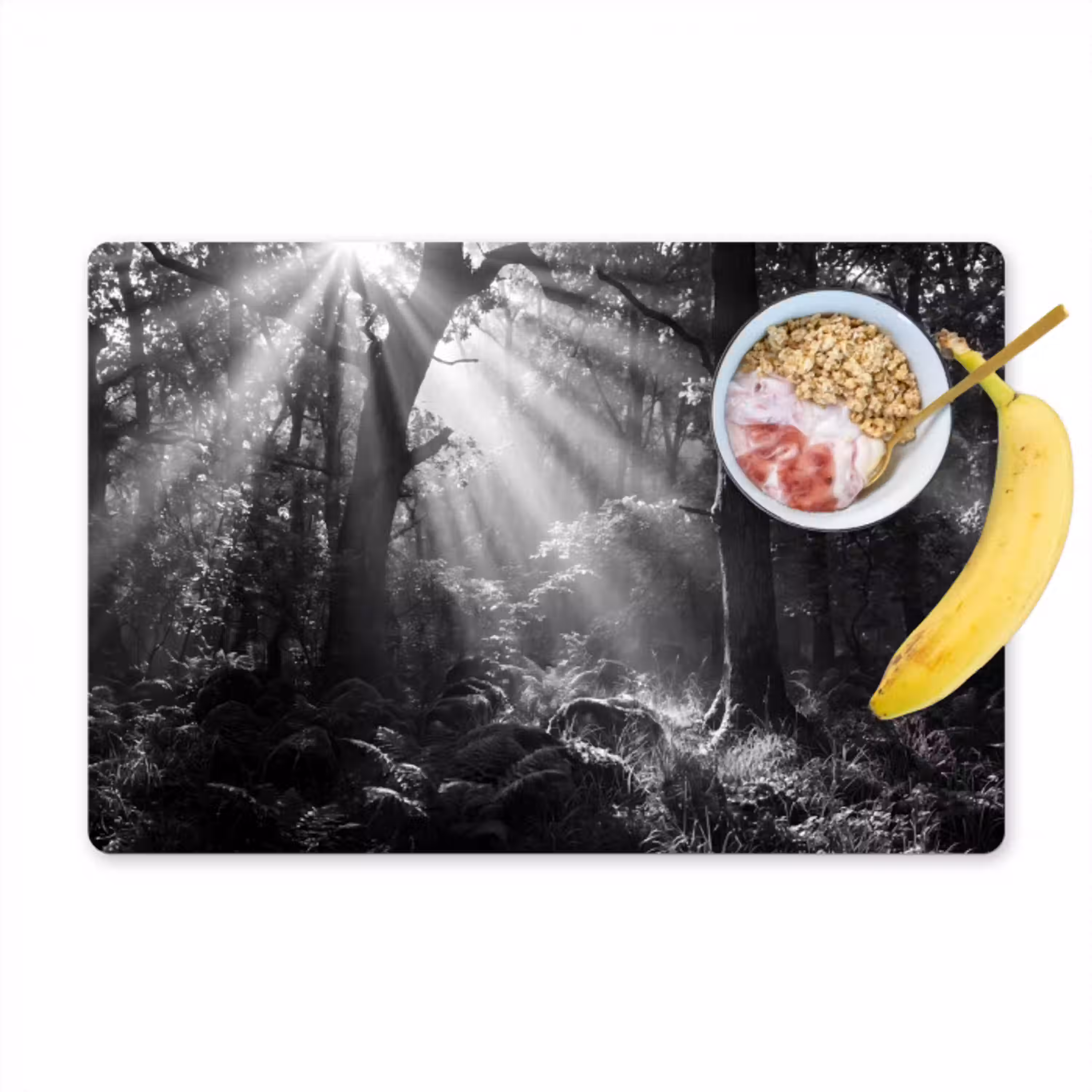 Bos - Lichtstralen - Natuur - Zwart-wit Placemat vinyl groot -zzzproduct_Kitchenyeah-website