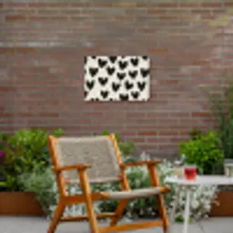 Hartjes - Zwart - Beige Tuinposter op houten frame 2 cm dik klein -sfeer3