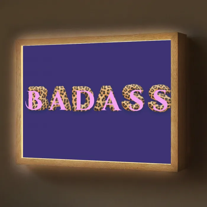 Badass - Panterpint - Schaduw - Roze Light Box met batterij (Wandlamp) middel -z3d_website