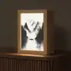 Roeiboot - Mistig - Bergen - Vogels Light Box met kabel (Tafellamp) klein -z3d_website