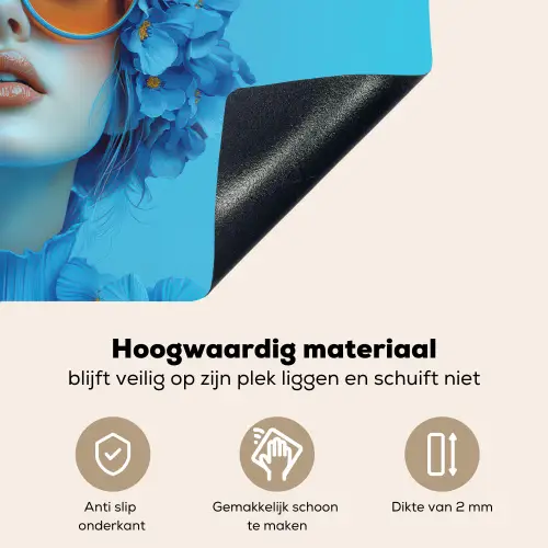 Vrouw - Bloem - Blauw - Modern - Bril - Portret Inductie beschemer met haakjes klein -ky-onderkant-nl