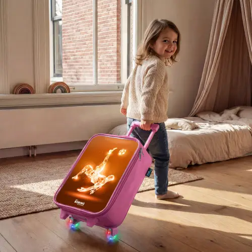 Oranje lichtvoetballer in zweefmoment Kinderkoffer - Roze klein -sfeer1
