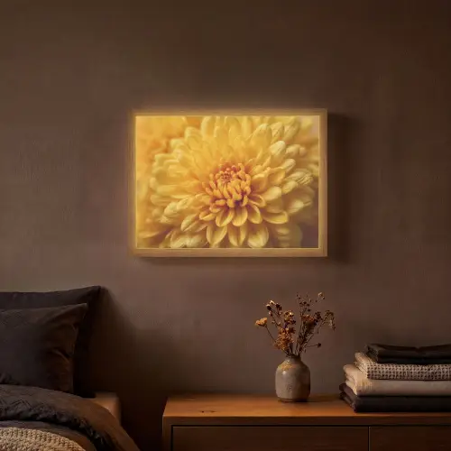Geel - Chrysant - Zachtheid Light Box met batterij (Wandlamp) middel -sfeer4