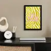 Zebraprint - Priority - Roze fotolijst zwart zonder passe partout klein -sfeer1