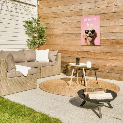 Zonnebril - Hartjes - Hond - Valentijn Tuinposter op houten frame 2 cm dik klein -sfeer2