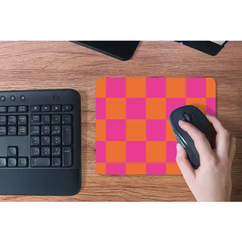 Schaakbord print - Oranje - Roze - Blokjes muismat rubber klein -toetsenbord