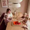 Oranje - Gerbera - Intens Dienblad Rechthoek middel -sfeer4
