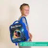 Neon - Net - Voetbal - Kleurrijk Kinderrugzak - Blauw middel -sfeer3_NL