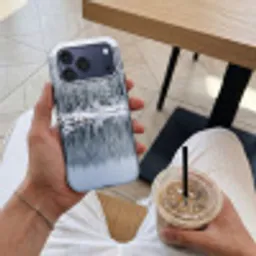 Bos - Reflectie - Meer - Winter - Serene Toughcase MagSafe Apple iPhone 17 Pro Max klein -Sfeer1M
