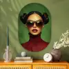 Vrouw - Groen - Bril - Aesthetic - Modern Wandcirkel Ovaal Glas middel -sfeer2