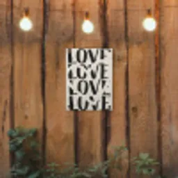 Love - Hart - Beige tuinposter los doek klein -sfeer1