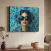Vrouw - Bloemen - Vlinders - Blauw - Abstract Textielframe zwart klein -sfeer3