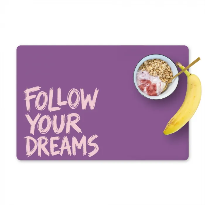 Follow your dreams - Paars - Penseeltextuur Placemat vinyl groot -zzzproduct_Kitchenyeah-website