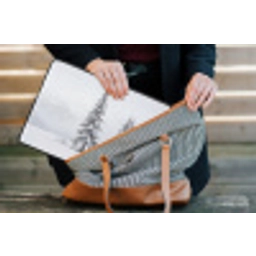 Fijnsparren - Sneeuw - Winter - Landschap - Stilte laptophoes neopreen klein -tas