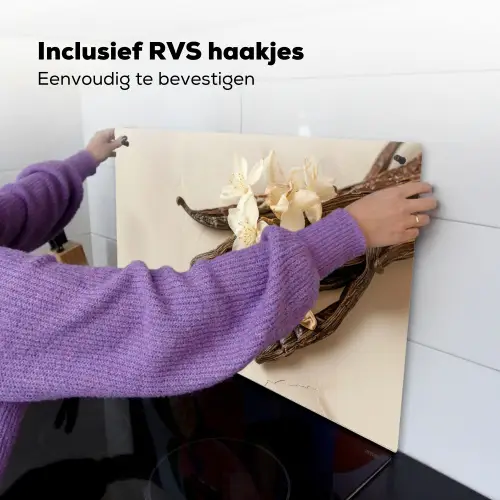 Vanille - Bloemen - Beige Inductie beschemer met haakjes klein -ky-ophangen-nl