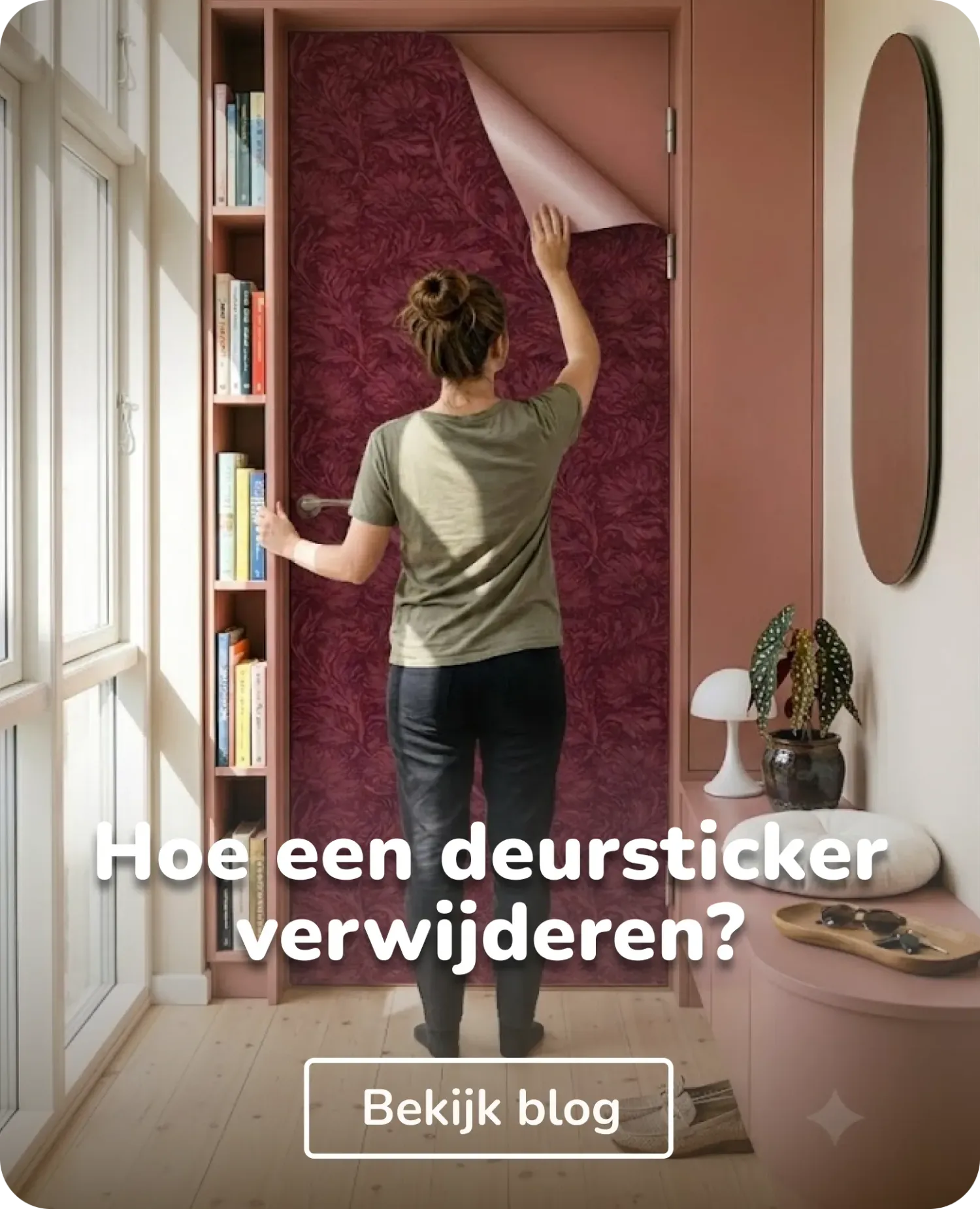 vrouw die deursticker eraf haalt
