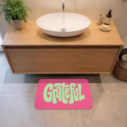 Grateful - Groen - Grafisch - Vloeiend Badmat klein -sfeer1